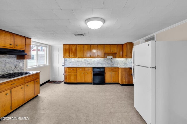 Building Photo - 1001 Arnold Ave