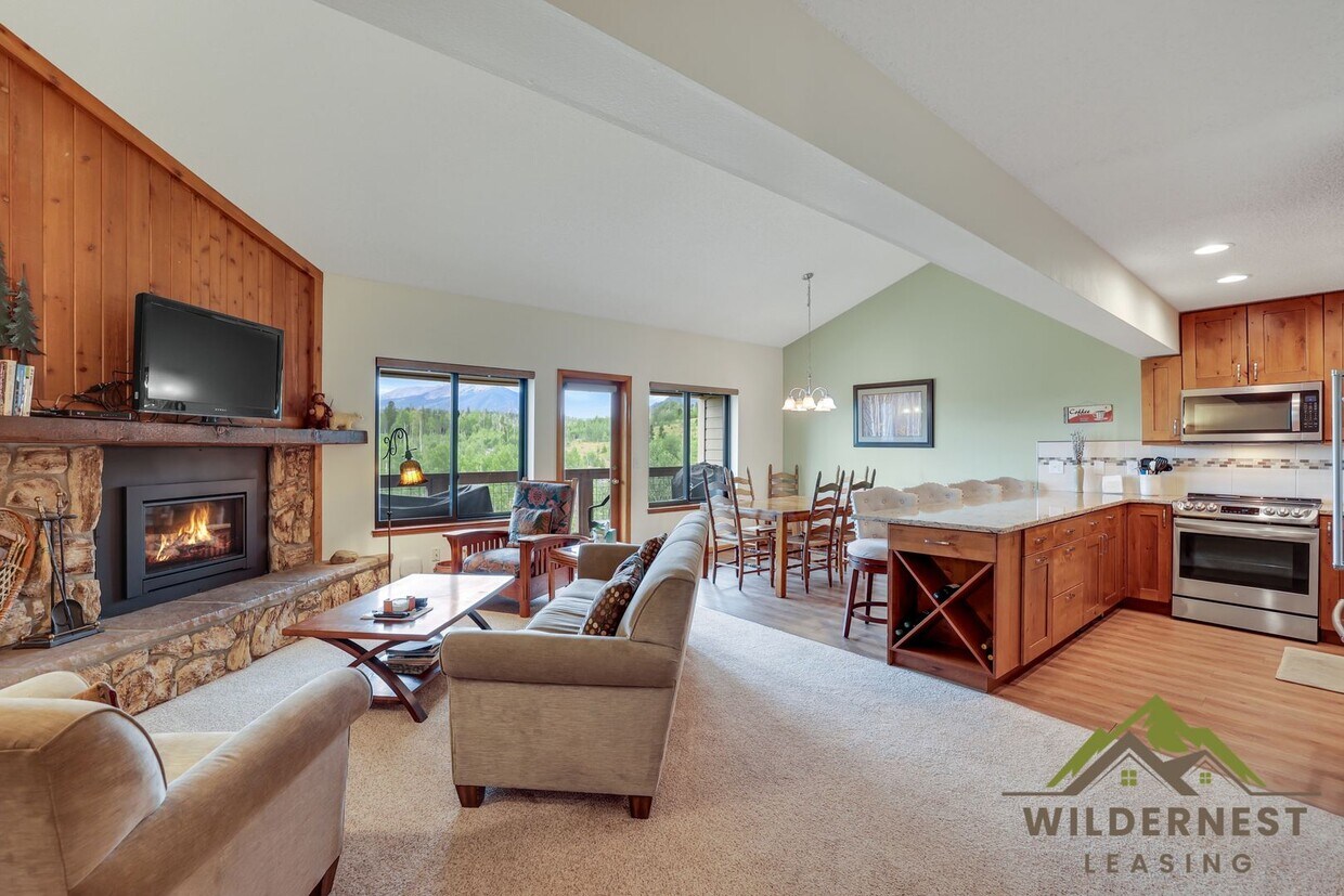 Foto principal - WINTER RENTAL 2 Bedroom/2 Bath, New Furnit...