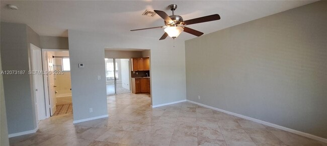 Foto del edificio - 1644 NE 33rd St