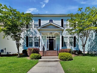 Building Photo - 408 Hydrangea St
