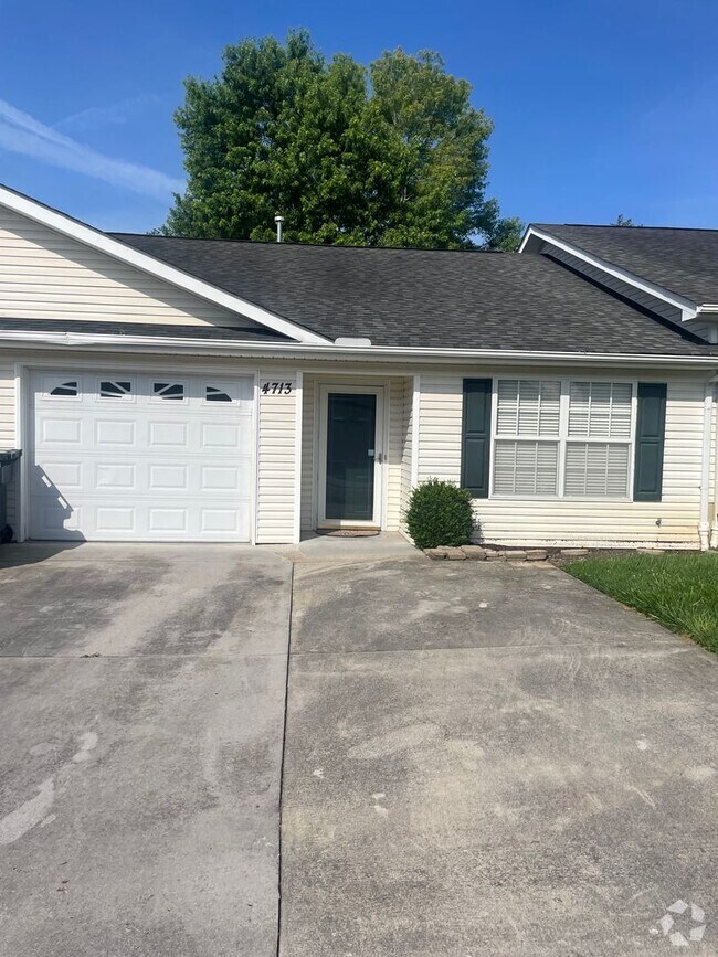 Building Photo - 4713 Royal Prince Way