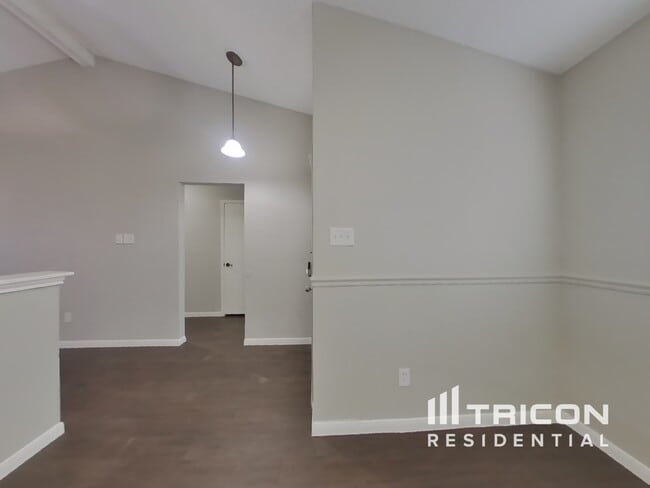 Building Photo - 17314 Glenhew Rd