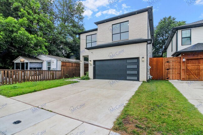 Foto del edificio - Lovely 4/3.5 in Dallas!!