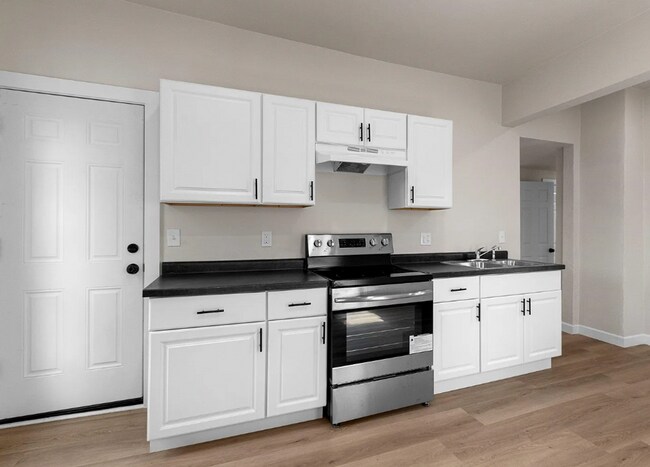 Foto del edificio - 4 Bedroom Single Family Home Available - Green Bay!