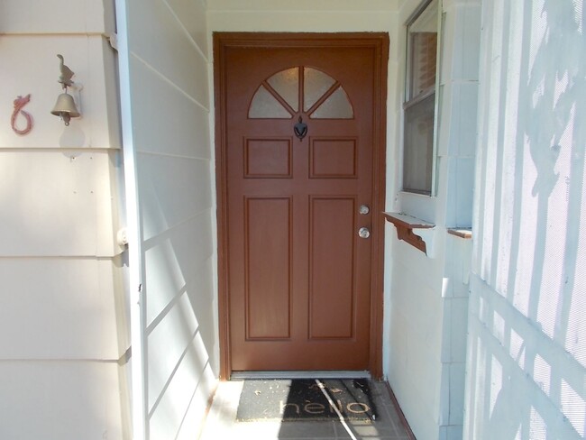 Building Photo - 4-Bedroom Home with Spacious Backyard