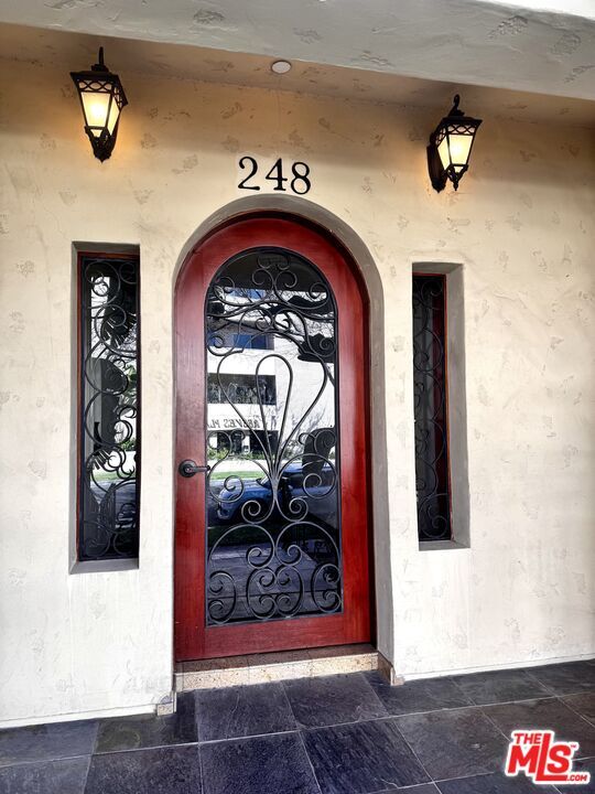 Foto del edificio - 248 S Reeves Dr