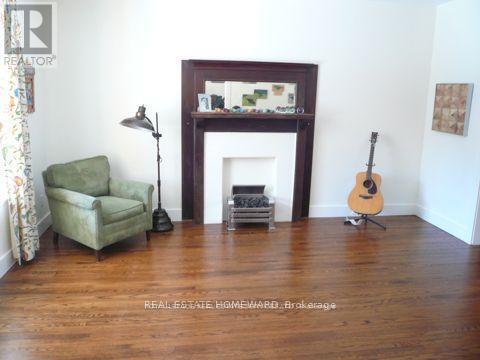 Photo du bâtiment - 128 Galley Ave