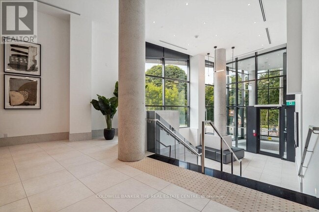 Photo du bâtiment - 160 Kingsway Crescent