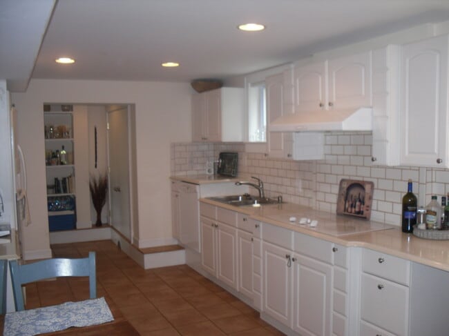 Building Photo - 2409 N Upton St