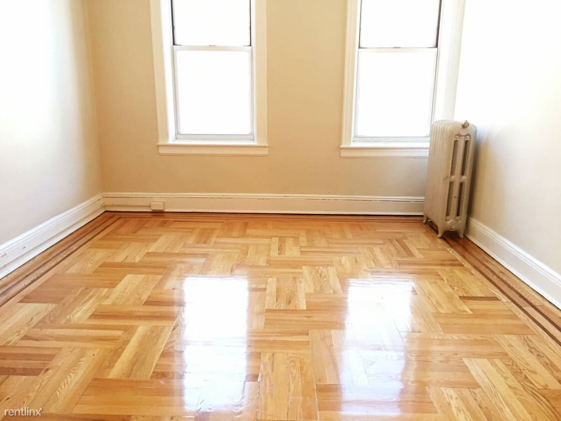Primary Photo - 2434 28th St