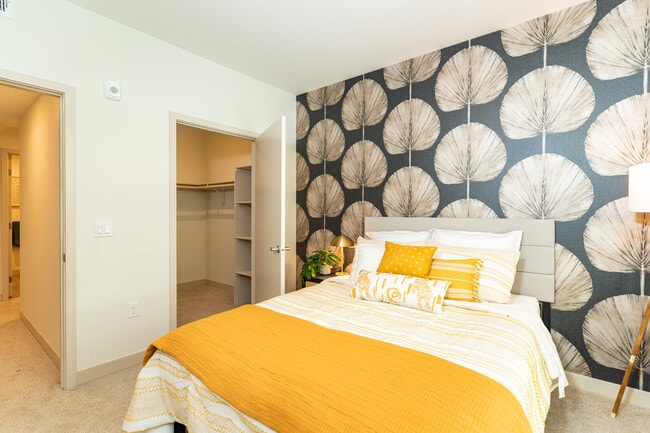 Building Photo - Bolsa Row Apartments