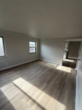 Building Photo - 7139 Eastlawn Dr