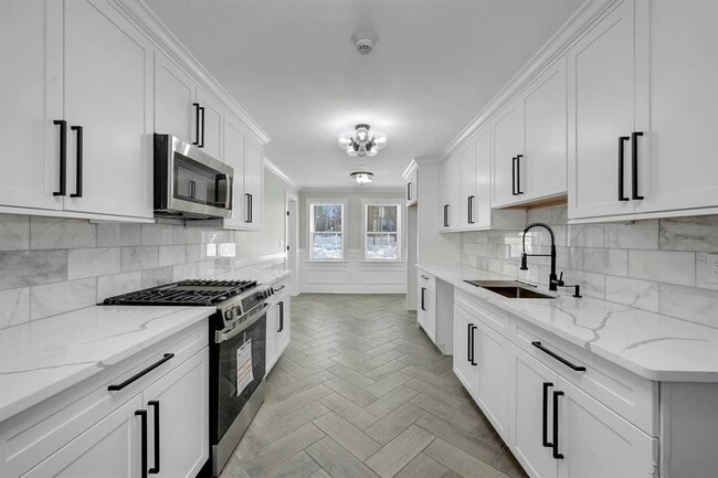 Foto del edificio - Upscale New 2 Bedroom Rental $4000