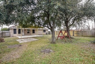 Building Photo - 2502 6th Ave N