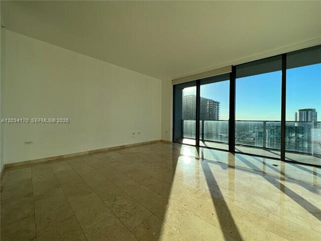 Foto del edificio - 68 SE 6th St