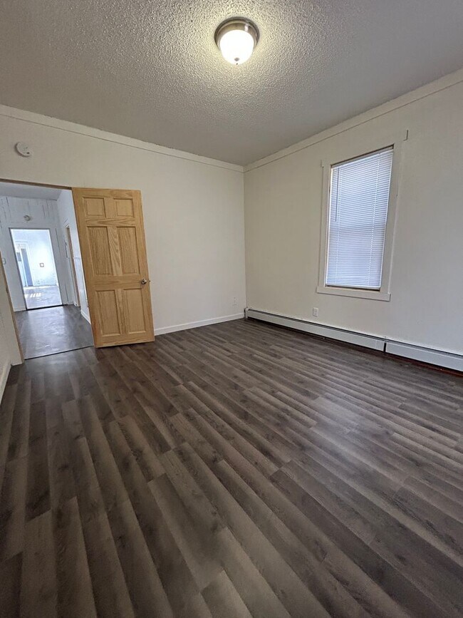 Foto del edificio - Three Bedroom Home Near Gundersen