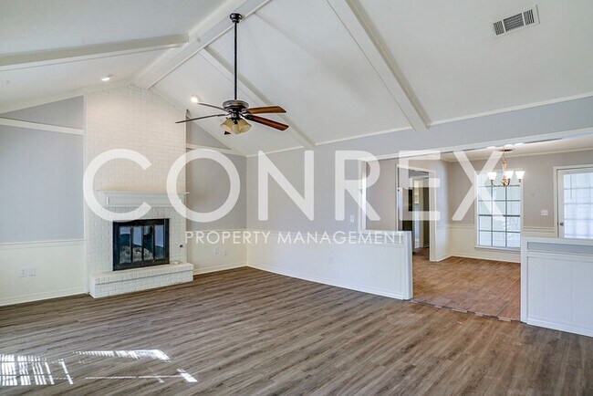 Building Photo - Beautiful Home for Lease!