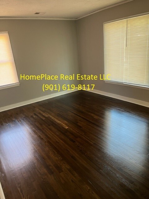 Building Photo - 2747 Henley Dr