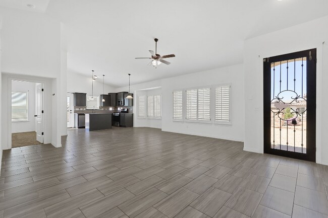 Foto del edificio - 223 Rutland Pl