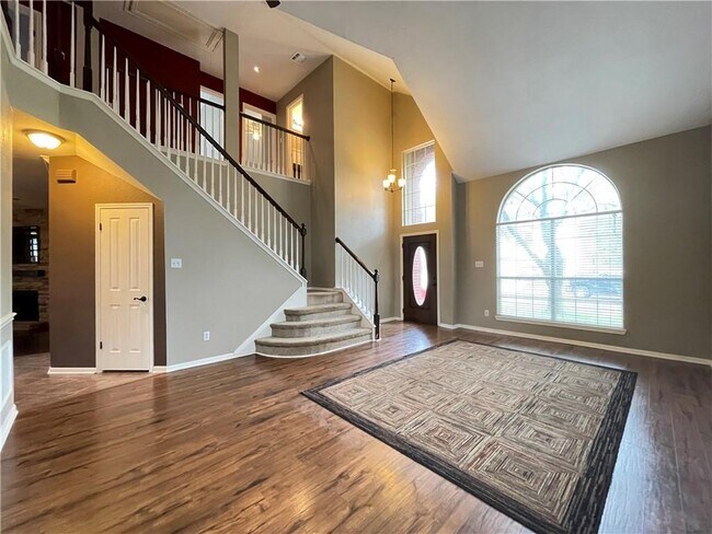 Foto del edificio - 8217 Longdraw Dr