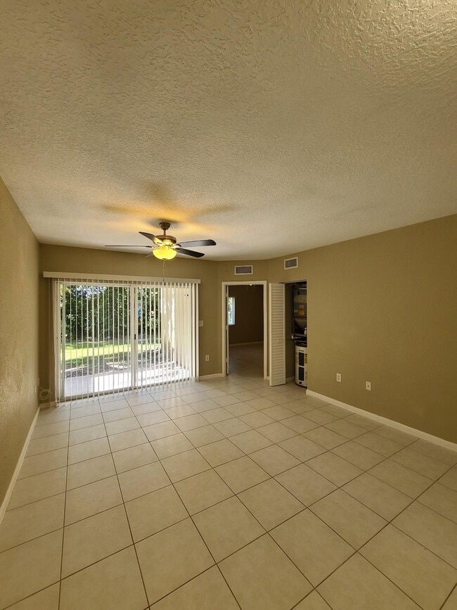 1115 Golden Lakes Blvd Unit 511, Royal Palm Beach, FL 33411 Condo for