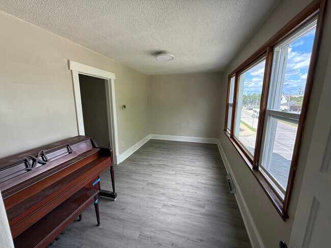 Foto del edificio - 1703 S 70th St