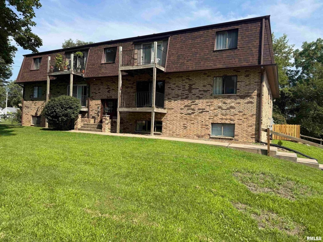 Primary Photo - 5101 25th Ave Ct