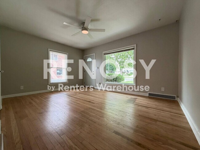 Foto del edificio - 1144 Polk Blvd