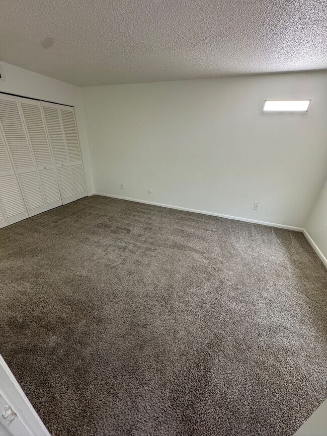 Building Photo - 1745-3 NE 2nd Street-