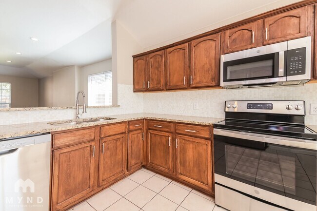 Foto del edificio - 729 Mahogany Dr