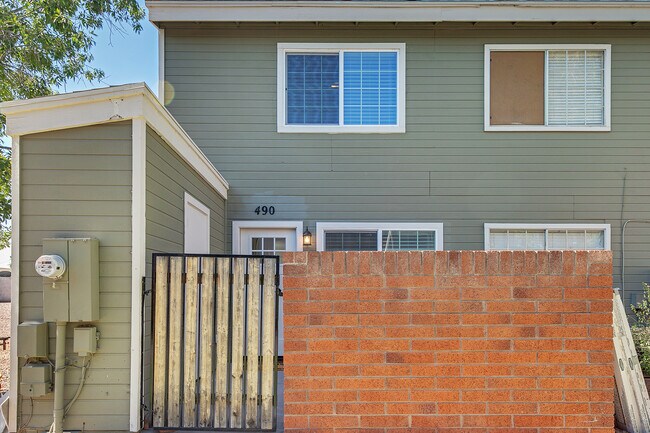 Building Photo - 2301 E University Dr