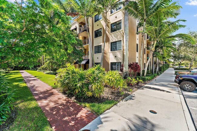 Foto del edificio - 4905 Midtown Ln