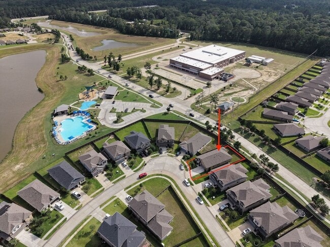 Foto del edificio - 15250 White Moss Dr