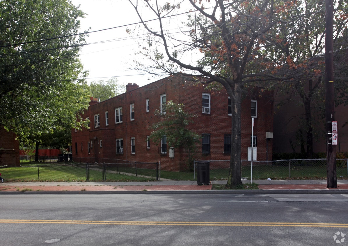4151 Minnesota Ave NE, Washington, DC 20019 Apartments in Washington