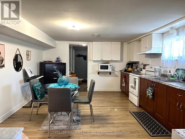 Building Photo - 7841 Martin Grove Rd