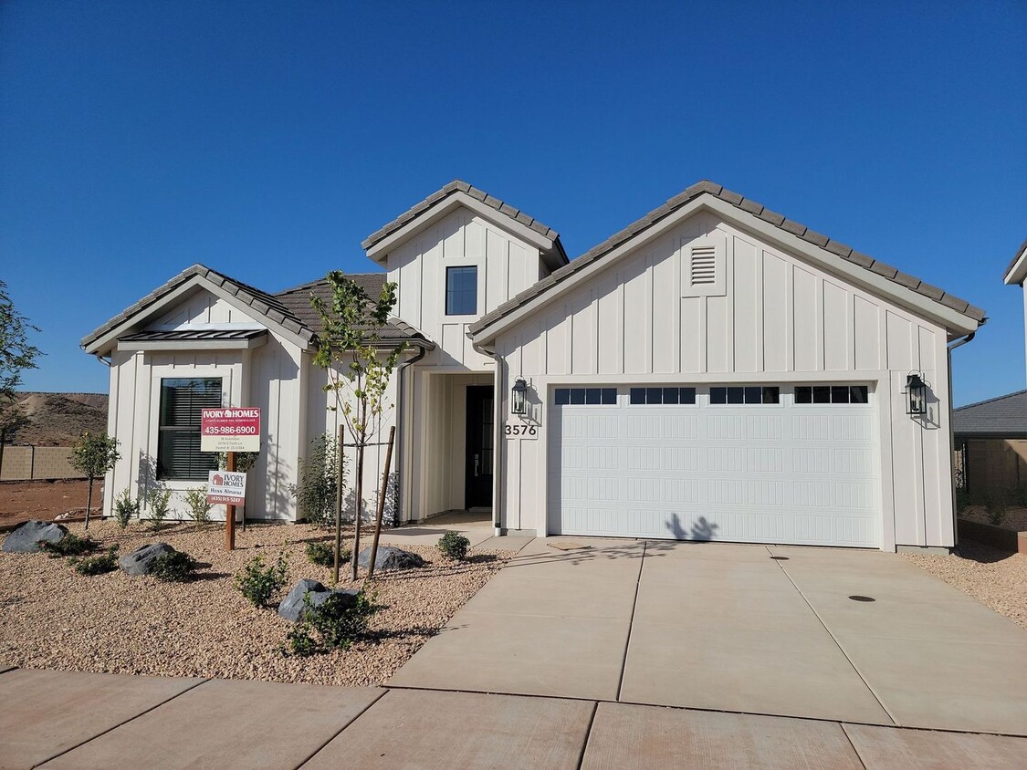 Primary Photo - Brand New 3 Bedroom Home in Hidden Valley!