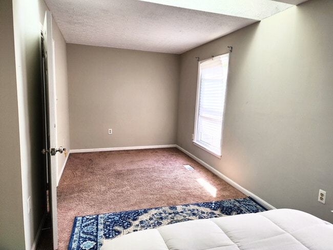 Building Photo - 14506 Mayfair Dr