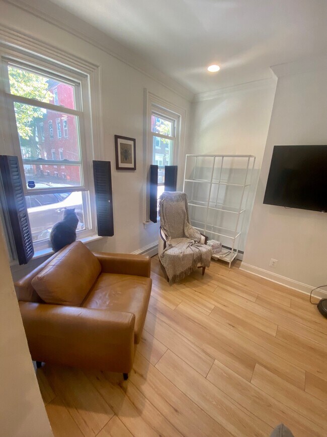 Foto del edificio - 1422 N Lawrence St