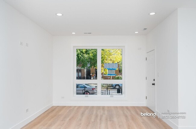 Foto del edificio - 2132 S Fairfield Ave