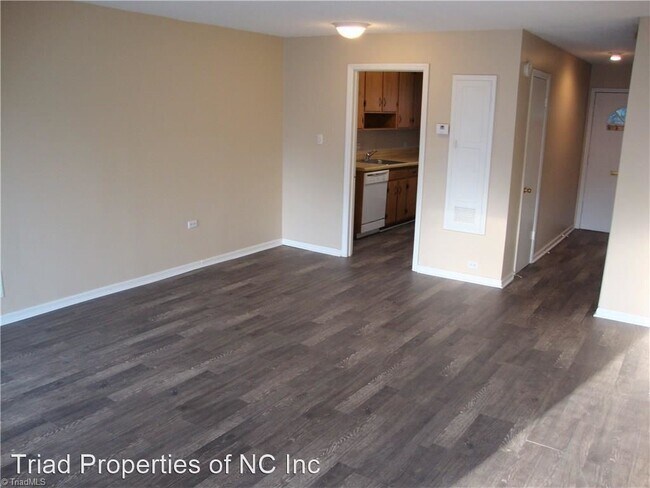 Building Photo - 2 br, 1.5 bath House - 101 Oxford Place #4