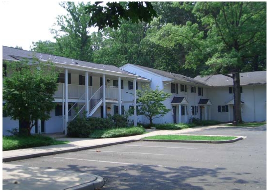 Building Photo - Country Club Apartment