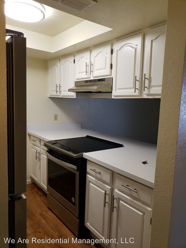 Foto principal - 1402 E Guadalupe Rd