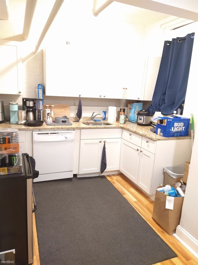 Building Photo - 4 br, 2 bath Duplex - 1187 Commonwealth Ave 2