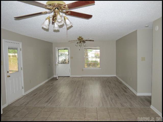 Building Photo - 609 Nan Cir
