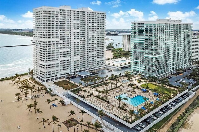 Foto del edificio - 2100 S Ocean Ln