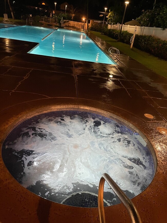 Foto del edificio - 25 Apuhihi Ln