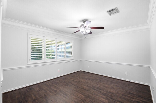 Building Photo - 1702 Fantasy Woods Dr