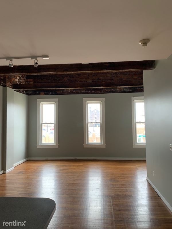 Foto del edificio - 1 br, 1 bath Apartment - 46 S 2nd St B Unit B