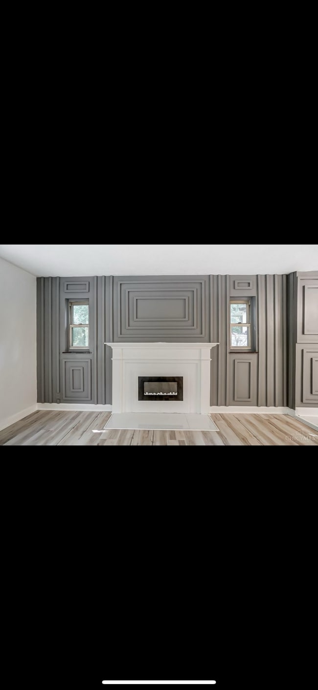 Building Photo - Odin