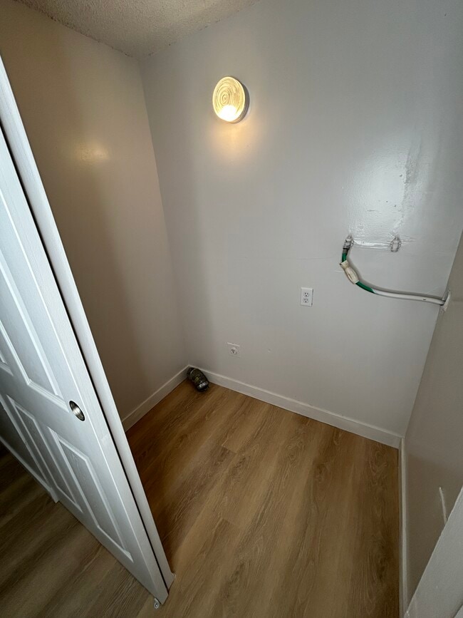 Foto del edificio - 720 N 25th Ct